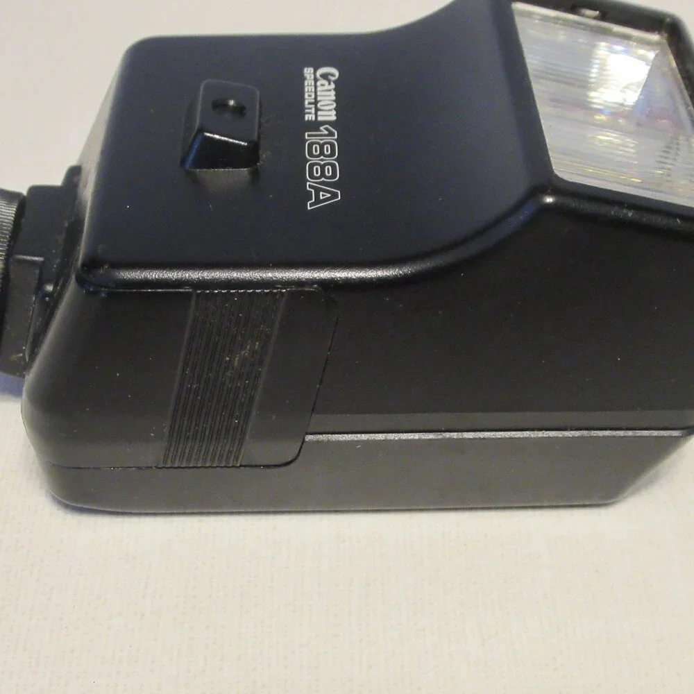 Canon Speedlite 188A Shoe Mount Flash for Canon